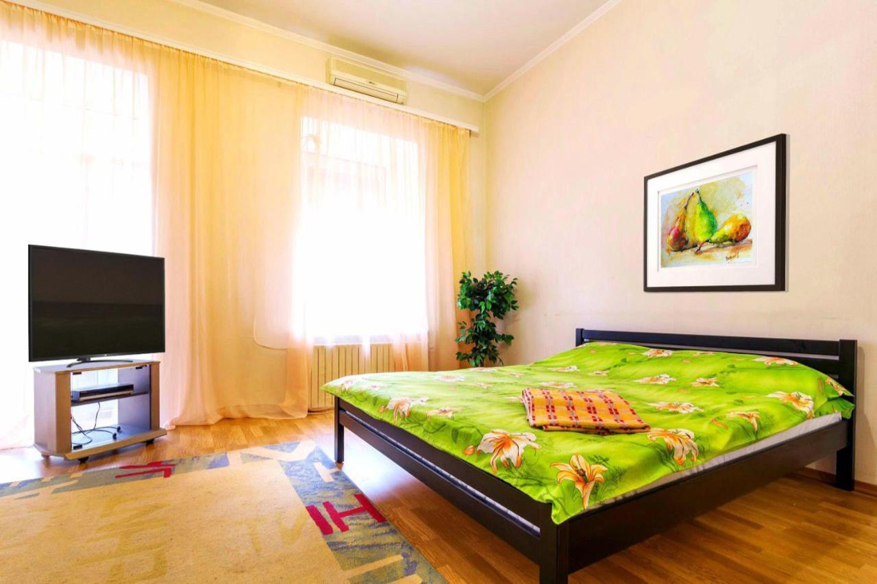 Large Apartment In The Center Dnipro Eksteriør billede